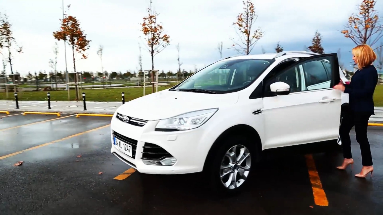 Ford Kuga Advertorial